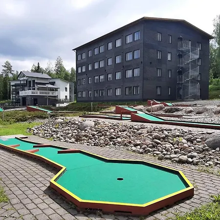 Kivilinna - Liinavaatteet,pyyhkeet Ja Loppusiivous Sisaeltyvaet Hintaan شقة *