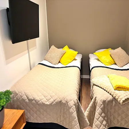 Kivilinna - Liinavaatteet,pyyhkeet Ja Loppusiivous Sisaeltyvaet Hintaan