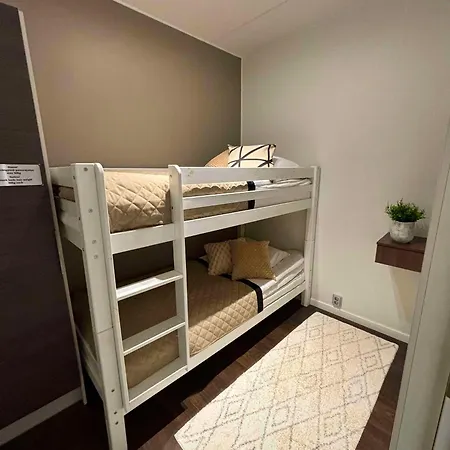 Kivilinna - Liinavaatteet,pyyhkeet Ja Loppusiivous Sisaeltyvaet Hintaan *