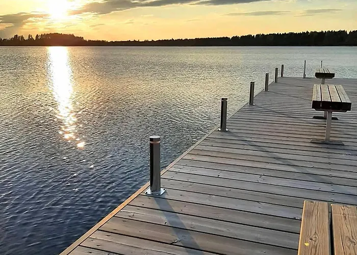 Kivilinna - Liinavaatteet,pyyhkeet Ja Loppusiivous Sisaeltyvaet Hintaan Apartment