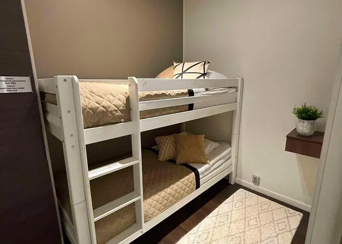 Kivilinna - Liinavaatteet,pyyhkeet Ja Loppusiivous Sisaeltyvaet Hintaan *